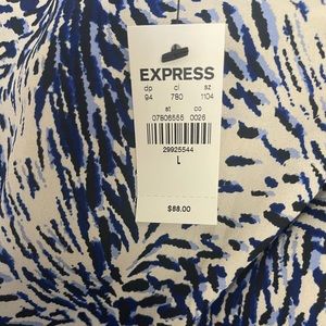 Womens blue dress with zipper in back, shirt sleeves, brand new , never worn